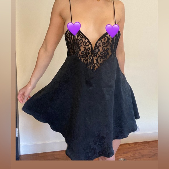 Vintage Victorias Secret Nightie 💕 - Picture 2 of 3